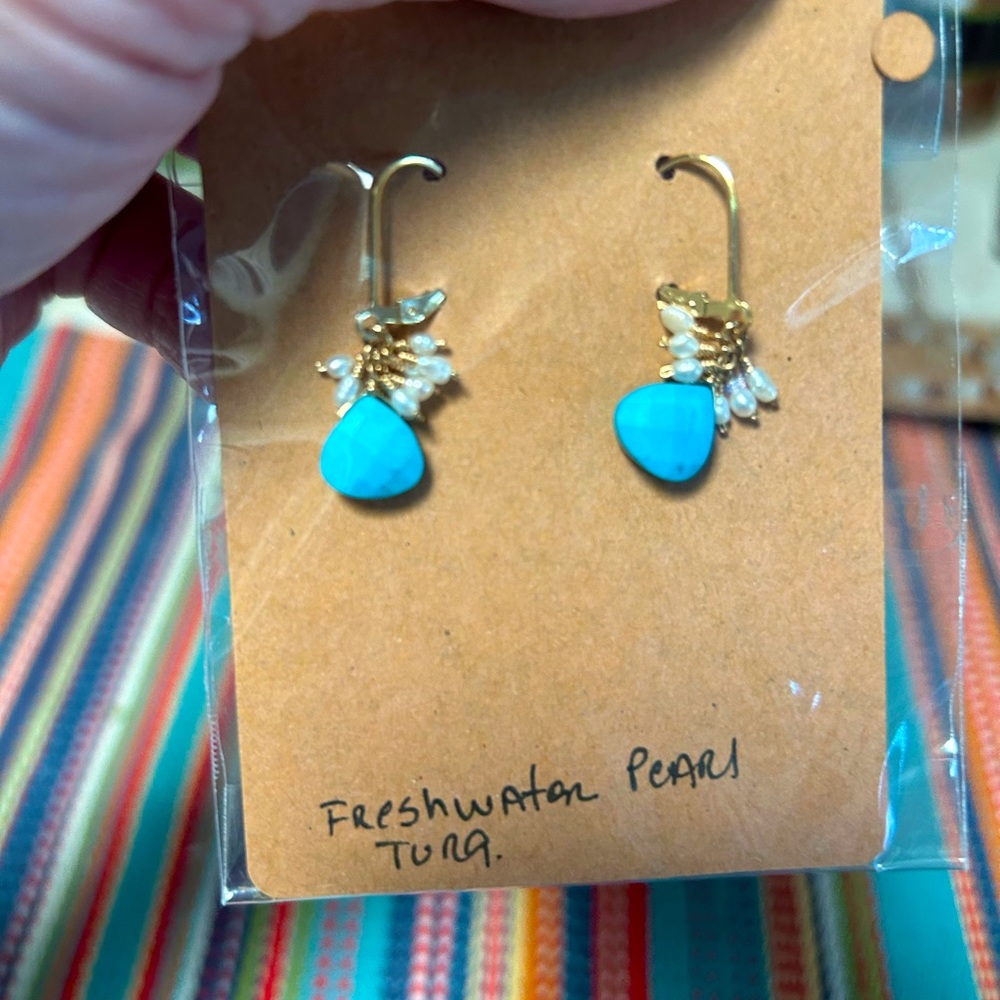 Turquoise and freshwater pearl earrings